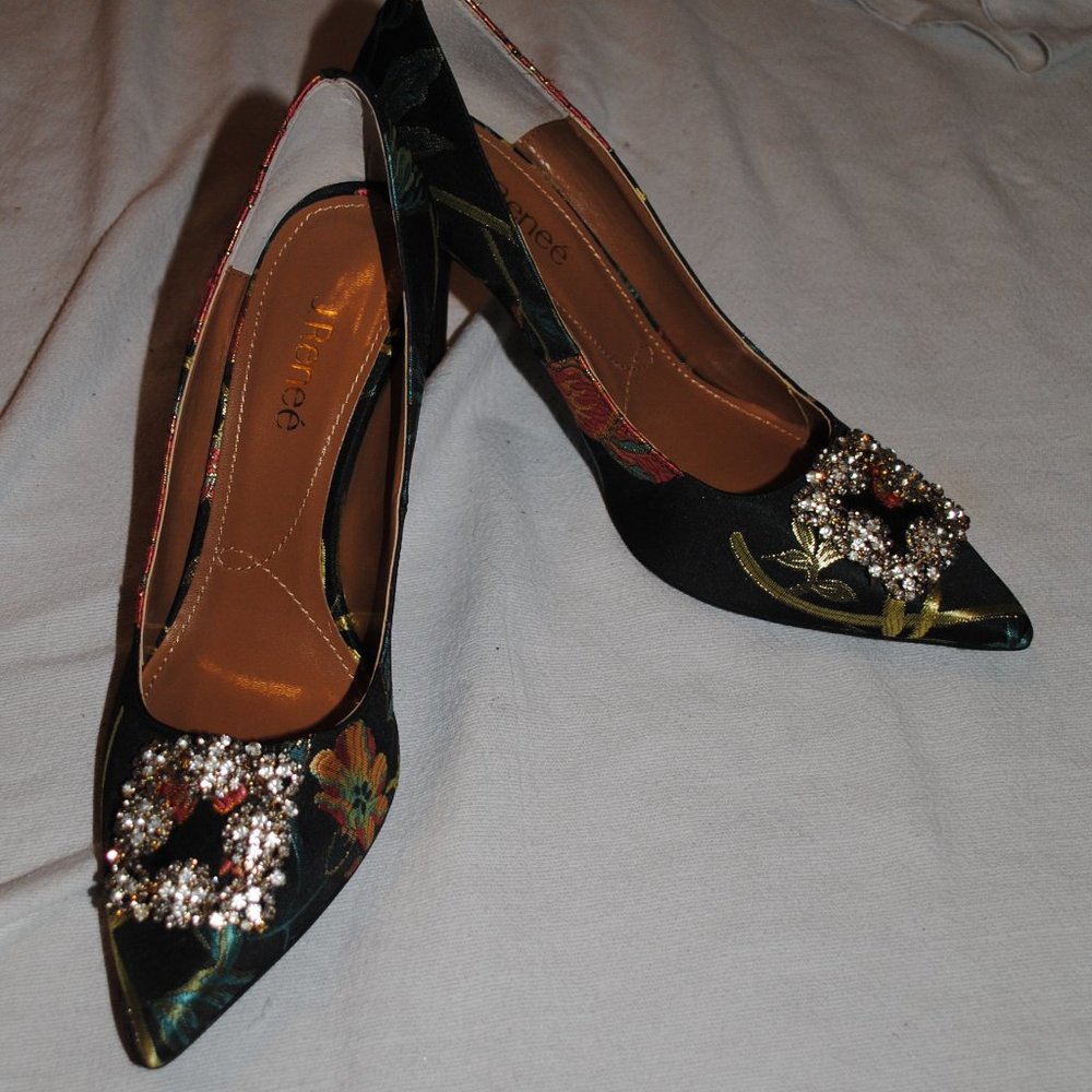 NIB SZ 10.5 SATIN EMBROIDED 4IN HEEL WOMEN'S PUMPS